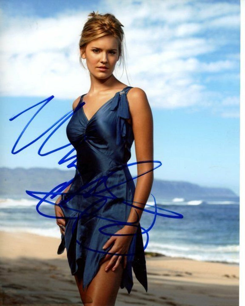 Maggie grace signed autographed lost shannon rutherford Photo Poster painting