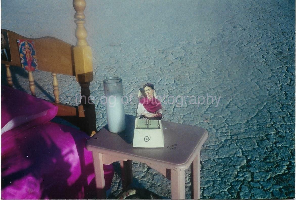 BURNING MAN ABSTRACT Frida Kahlo FOUND Photo Poster paintingGRAPH Color Snapshot VINTAGE 05 10 G