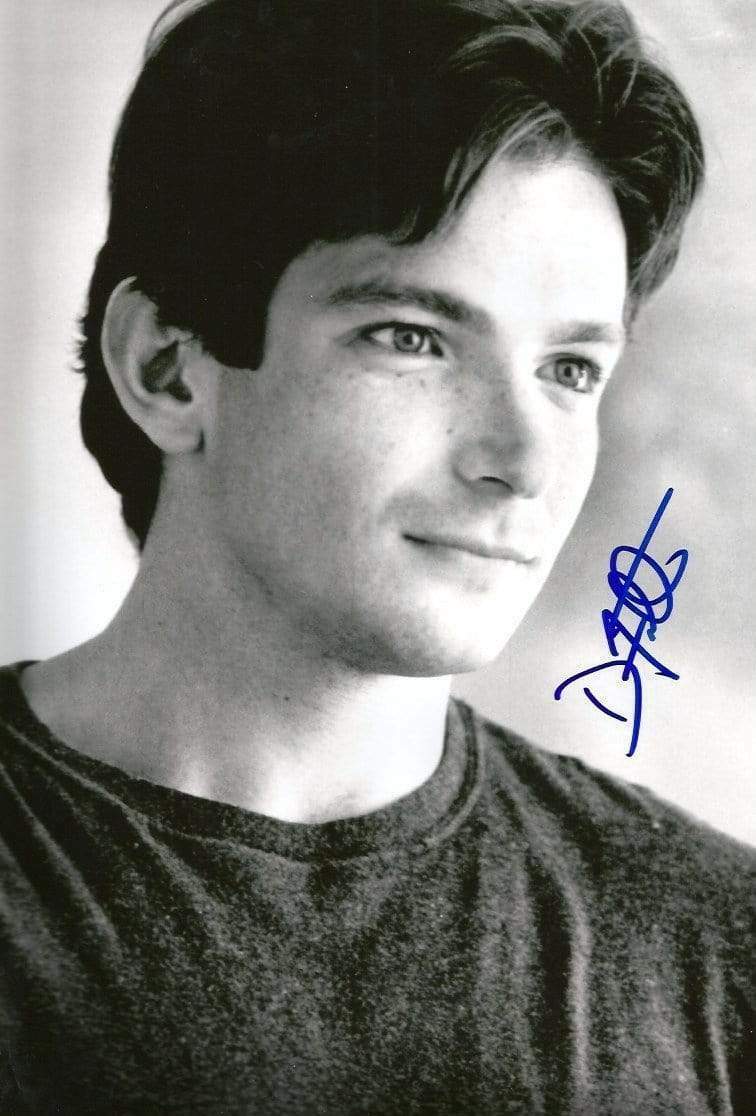 Dan Futterman ACTOR SCREENWRITER autograph, In-Person signed Photo Poster painting