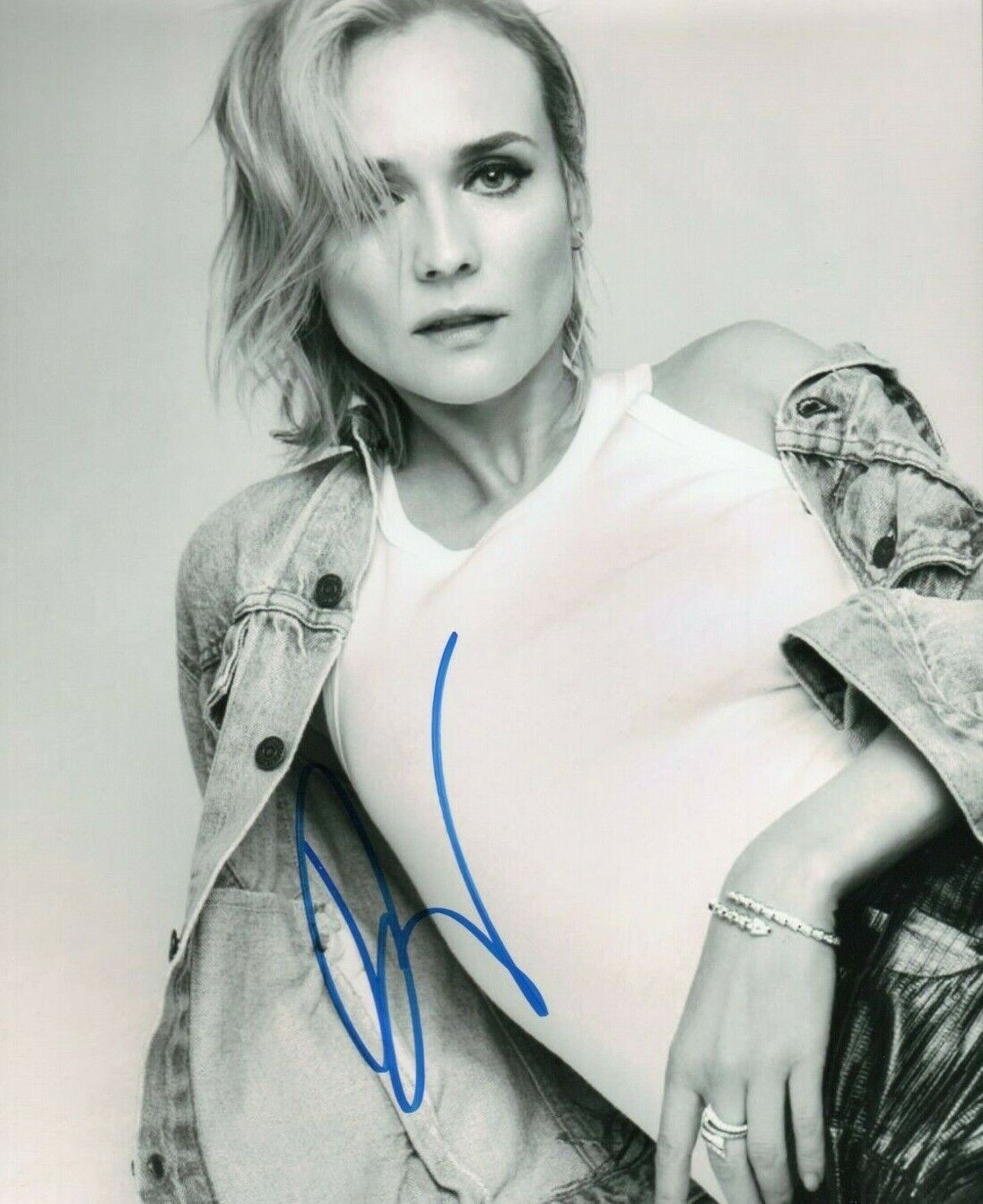 Autographed Diane Kruger signed 8 x 10 Photo Poster painting Sexy