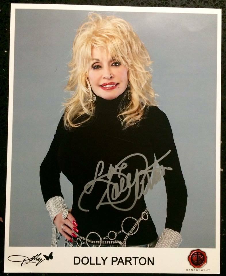 Dolly Parton Signed In-Person Promo Color 8x10 Photo Poster painting -- Authentic, Rare, VIP