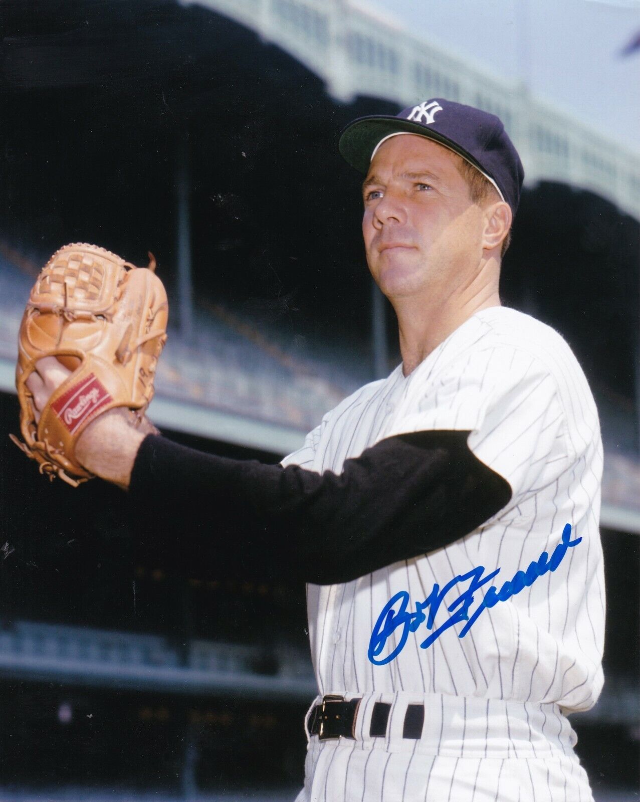 BOB FRIEND NEW YORK YANKEES COLOR ACTION SIGNED 8x10