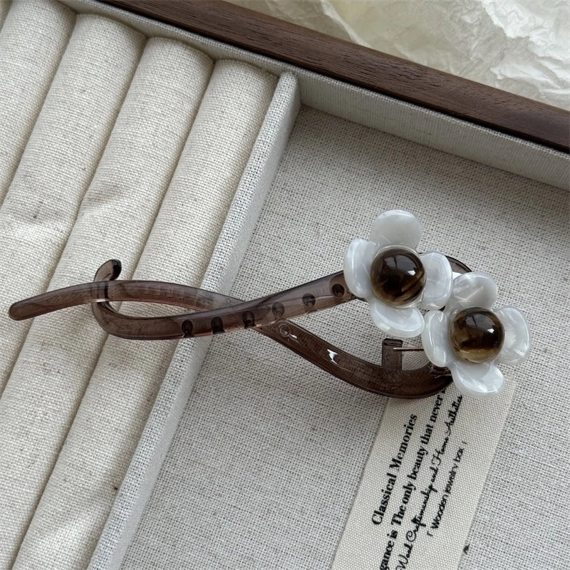 Women’s Classic Style Flower Plastic Hair Claws