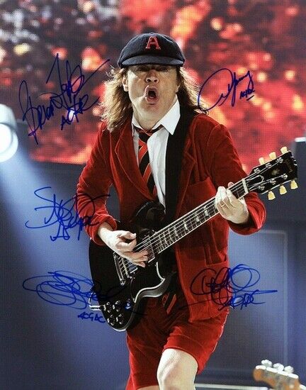 ACDC POSTER - ANGUS YOUNG - SIGNED BY BAND - Photo Poster painting QUALITY INSERT -  POST!