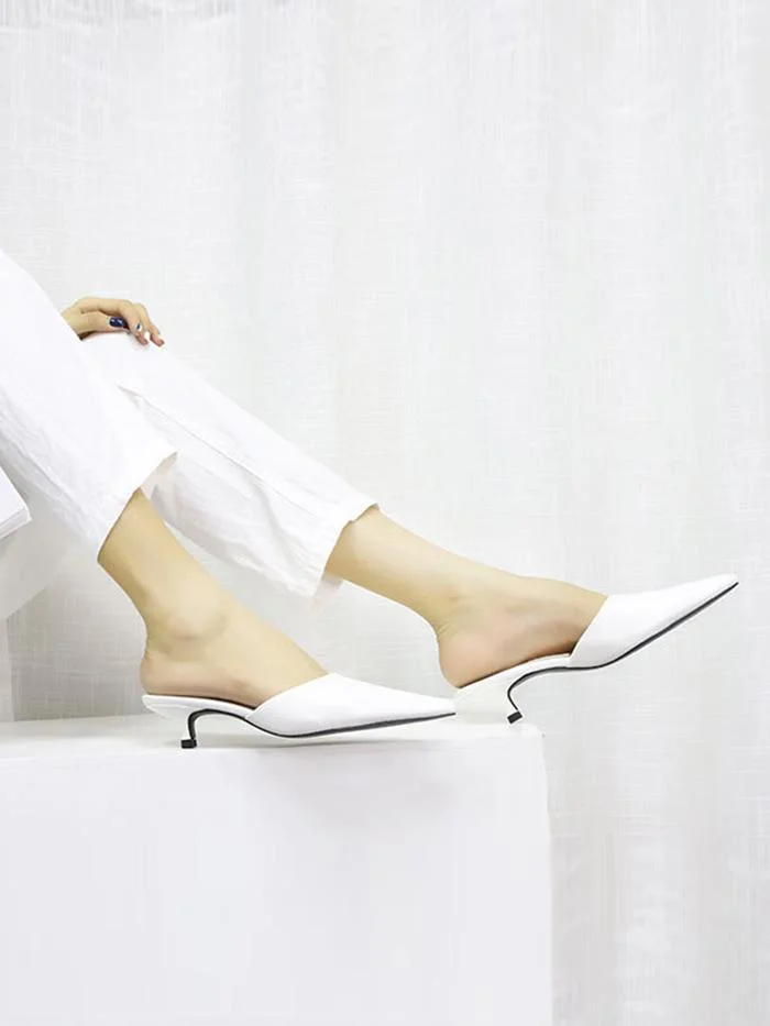 Fashion trendy pointed toe breathable toe cap low-heel slippers