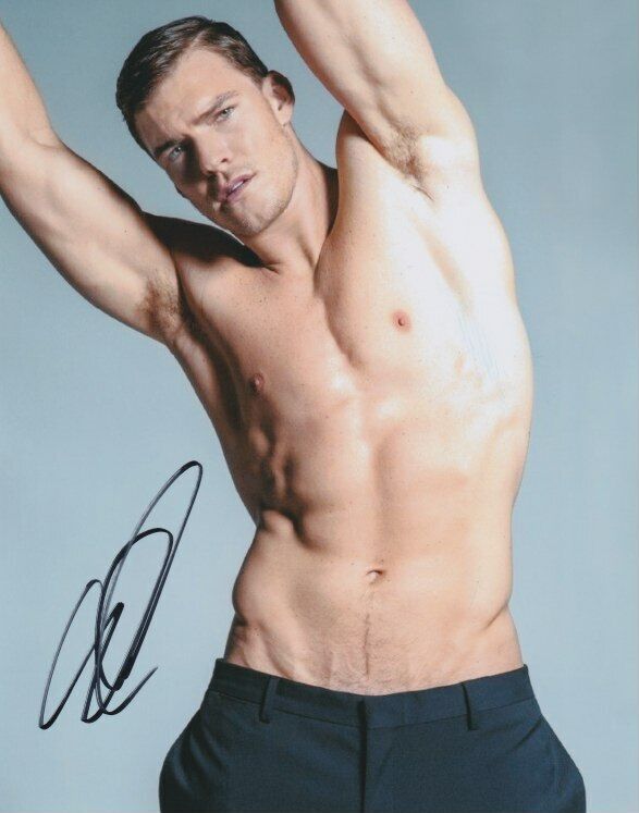 Alan Ritchson signed 8x10 Photo Poster painting shirtless