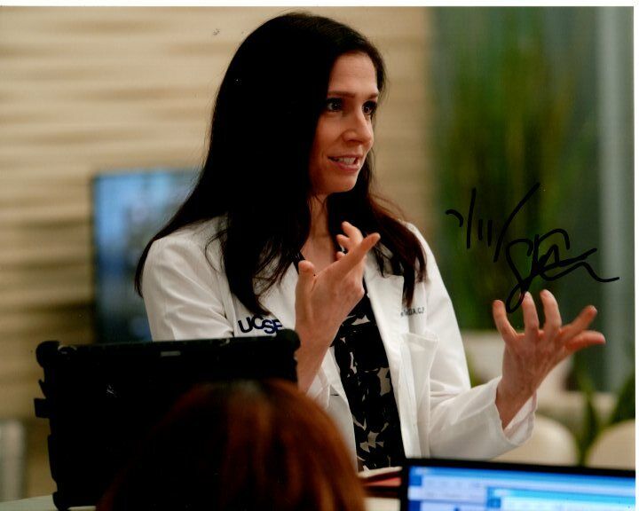 SHOSHANNAH STERN signed autographed GREY'S ANATOMY DR. LAUREN RILEY Photo Poster painting