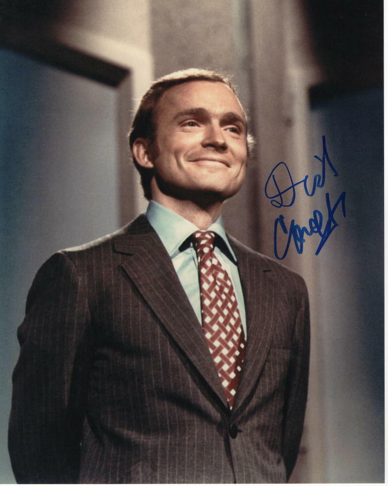 DICK CAVETT SIGNED AUTOGRAPHED 8X10 Photo Poster painting - LEGENDARY TALK SHOW HOST