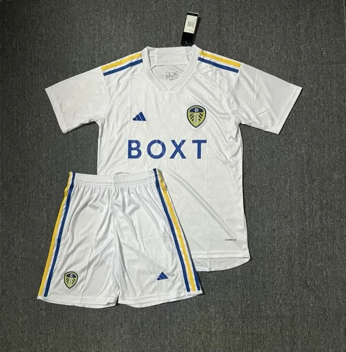2023-2024 Leeds United Home Adult Uniform