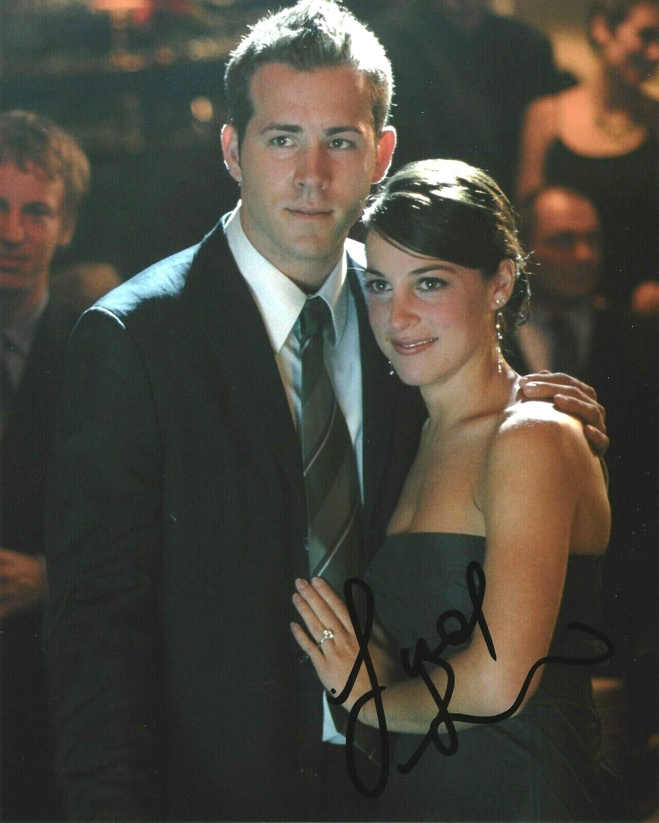 ACTRESS LINDSAY SLOANE SIGNED THE ODD COUPLE 8x10 Photo Poster painting B w/COA PLAYING HOUSE