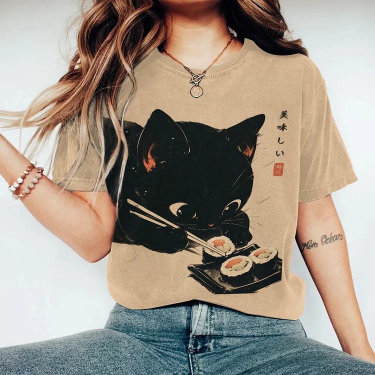 Japanese Art Eating Sushi Cat Print Casual T-Shirt