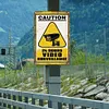 Attention - Panneaux en &eacute;tain m&eacute;tallique(20*30cm/30*40cm)