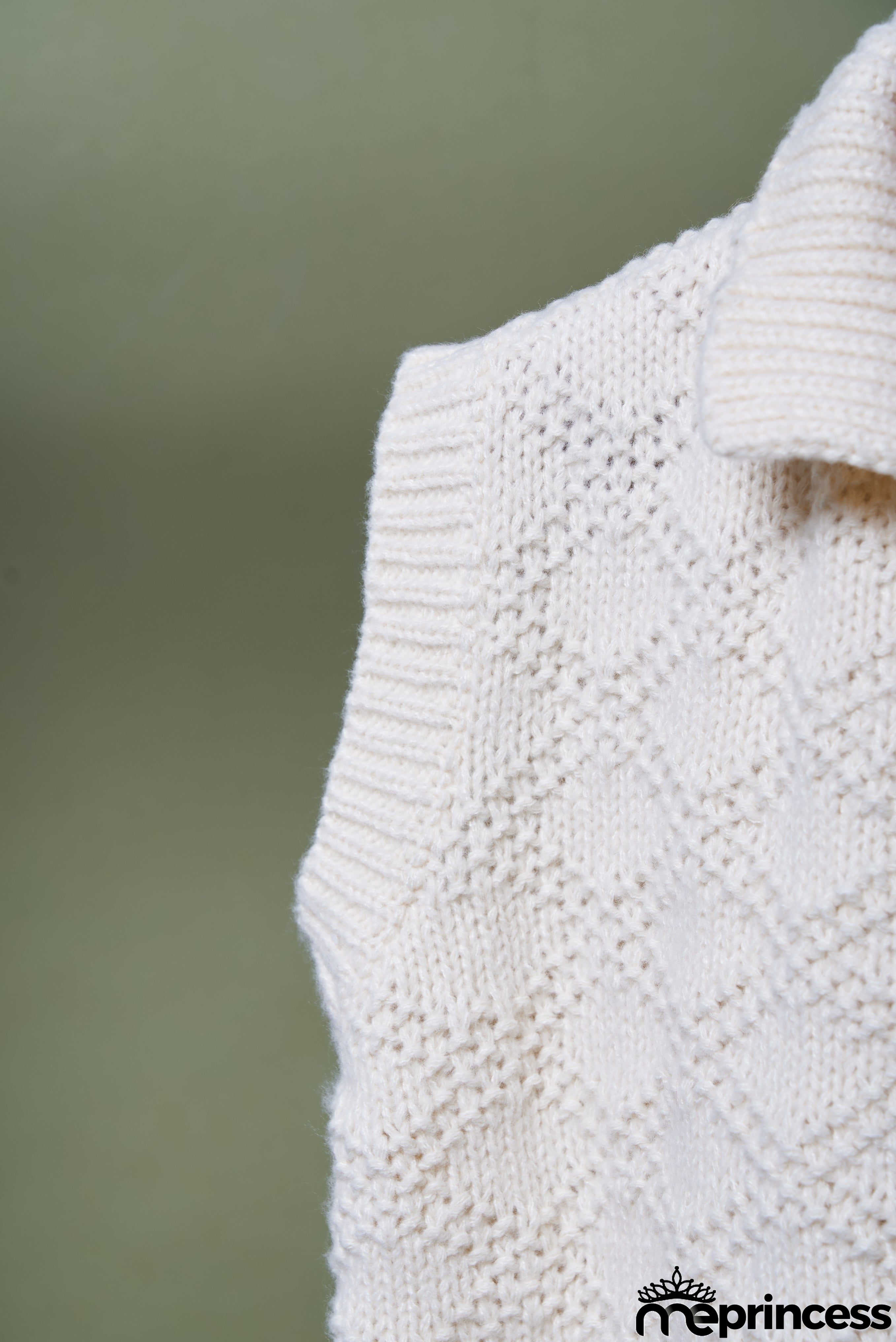 Fashionable and Minimalist general garment