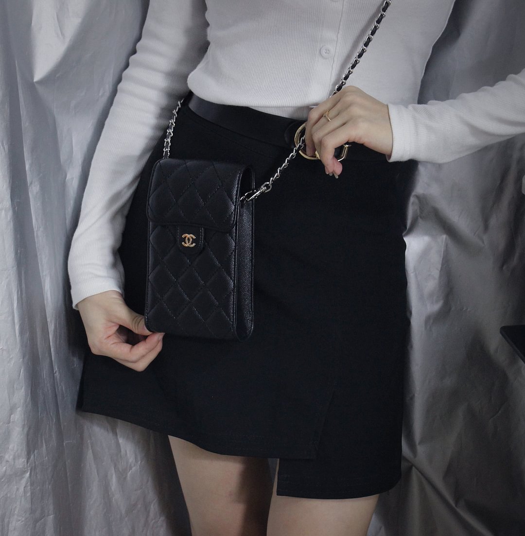 Chanel Luxury Genuine Leather Crossbody Phone Bag Elegant Tote Bag