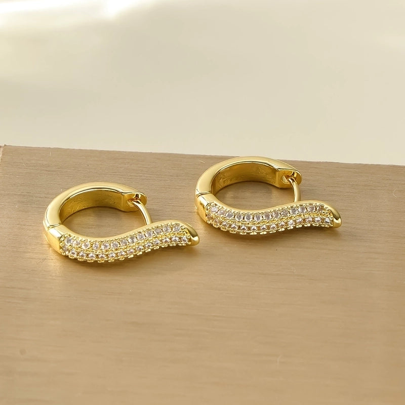 1 Pair Elegant Minimalist U Shape Round Inlay Copper Zircon 18K Gold Plated Earrings4