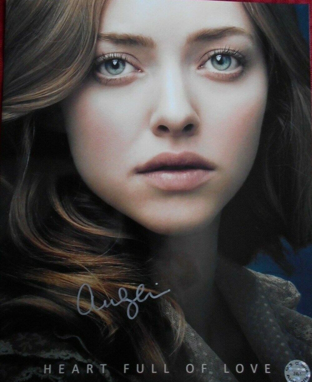 AMANDA SEYFRIED HEART FULL OF LOVE