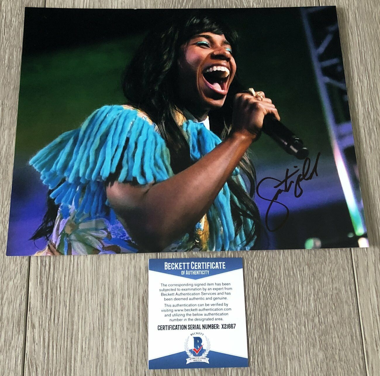 SANTIGOLD SANTI WHITE SIGNED AUTOGRAPH 8x10 Photo Poster painting B w/PROOF & BECKETT BAS COA