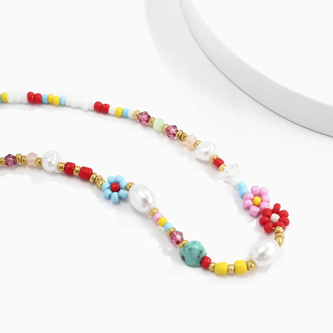 Colorful Bead Daisy Necklace