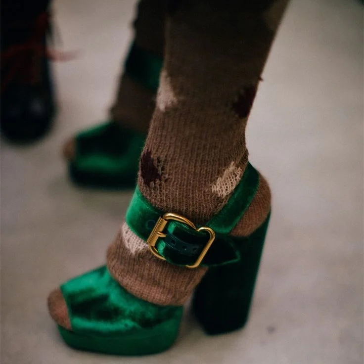 Emerald Green Platform Sandals with Chunky Heel and Peep Toe Vdcoo