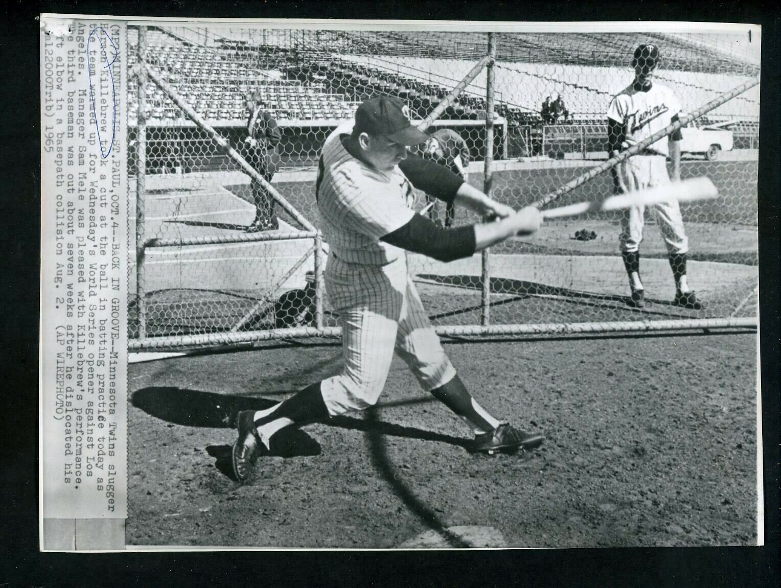 Harmon Killebrew batting practice 1965 World Series Press Photo Poster painting Minnesota Twins