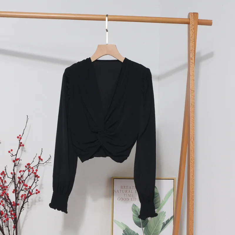 Uveng 2022 Sexy Niche Cross-Kinny Wrinkles V-Neck Pad Shoulder Long Sleeve Shirt Short High-Waist Bubble Sleeve Top