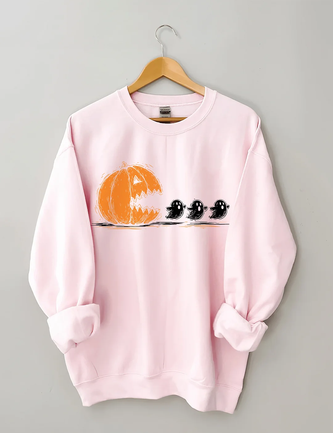 Trendy Halloween Pumpkin Chasing Ghost Sweatshirt