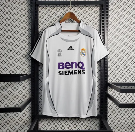Retro 2006-07 Real Madrid Home Football Shirt