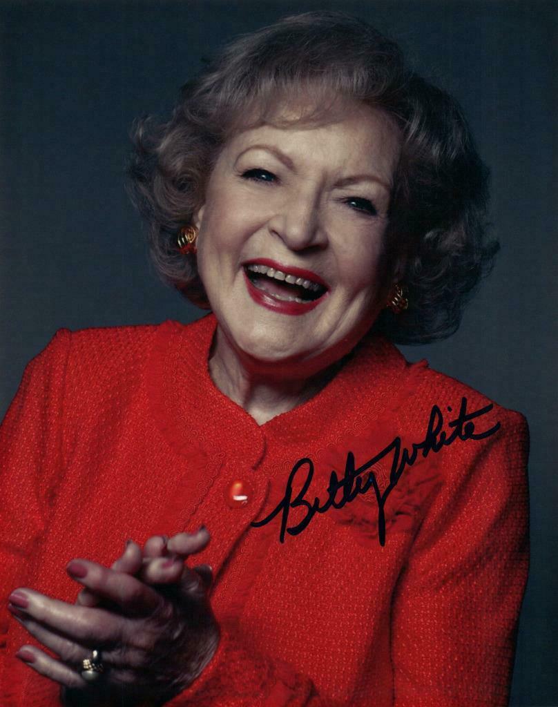 Betty White Signed 8x10 Picture Autographed Photo Poster painting with COA