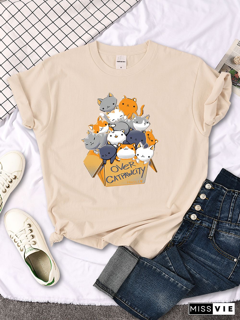 Womany Cats Gathered In The Printing Woman Tshirt Leisure Creativity T Shirt Summer Newtop Crewneck Breathable Woman T Shirts