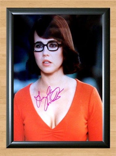 Scooby Doo Linda Cardellini Signed Autographed Photo Poster painting Poster A4 8.3x11.7