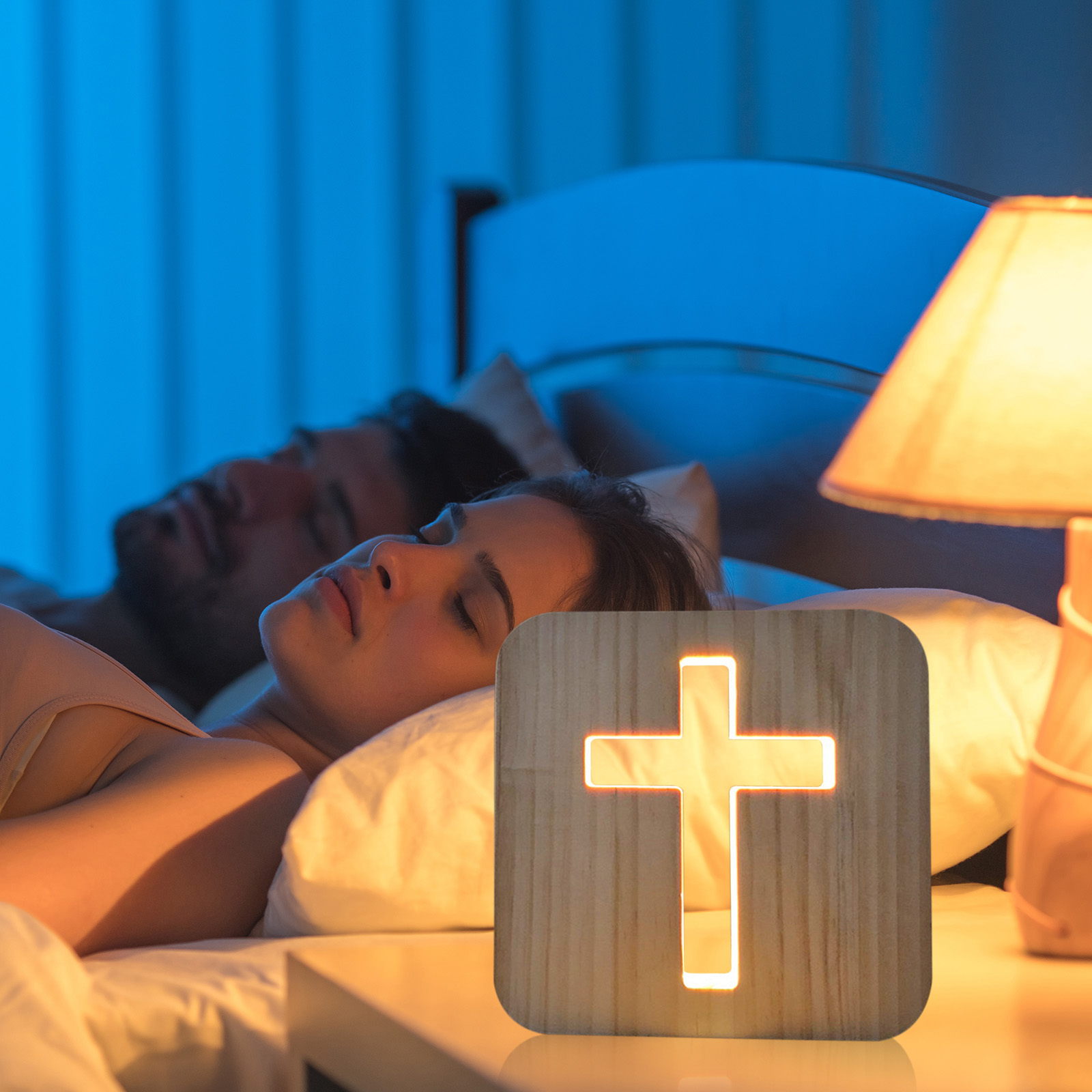 

Table USB-Powered Wooden Cross LED-Night Light, 501 Original