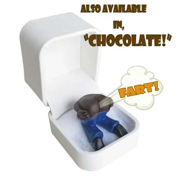 💍Farting Butt in Ring Box (No Ring)