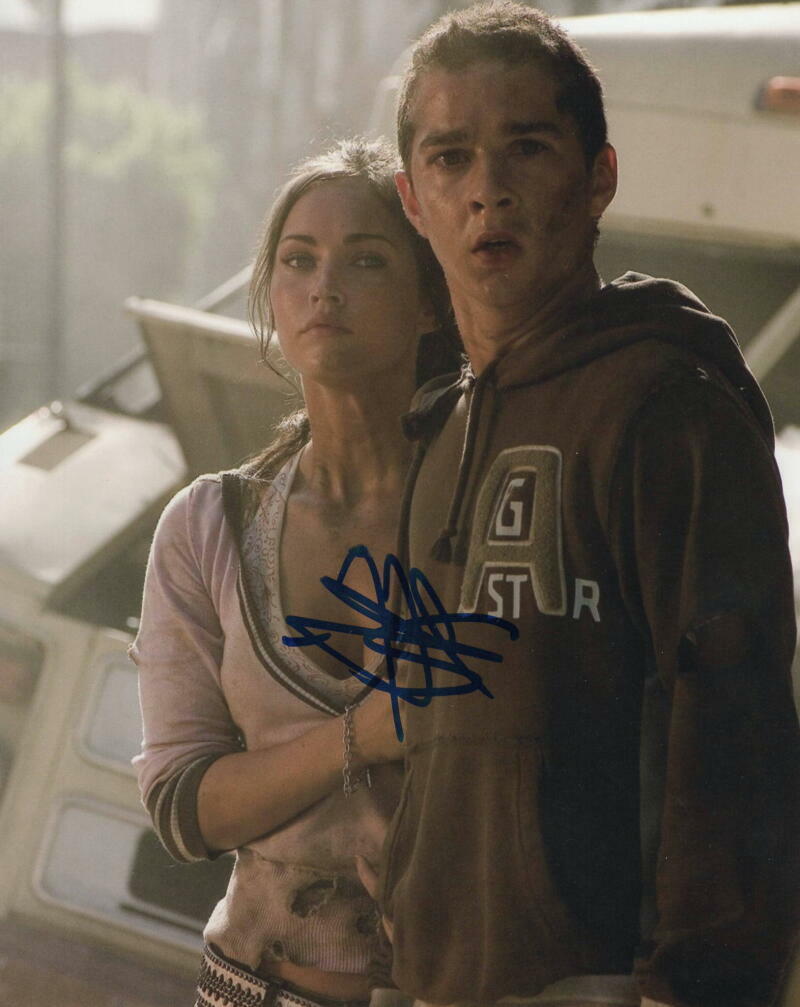 SHIA LABEOUF SIGNED AUTOGRAPH 8X10 Photo Poster painting - TRANSFORMERS, WALL STREET, LAWLESS