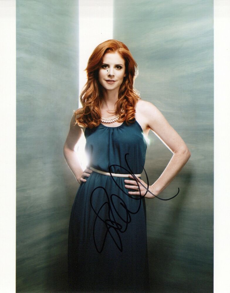 Sarah Rafferty glamour shot autographed Photo Poster painting signed 8x10 #2