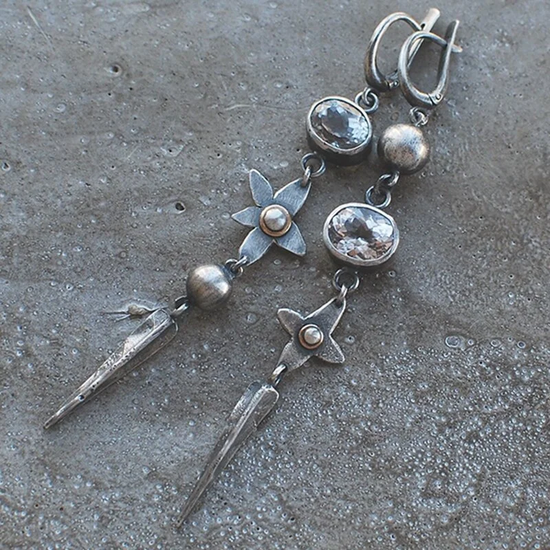 Super Long Antique Silver Color Drop Dangle Earrings for Women Punk Vintage Flower Metal White Crystal Cone Pendant Earrings
