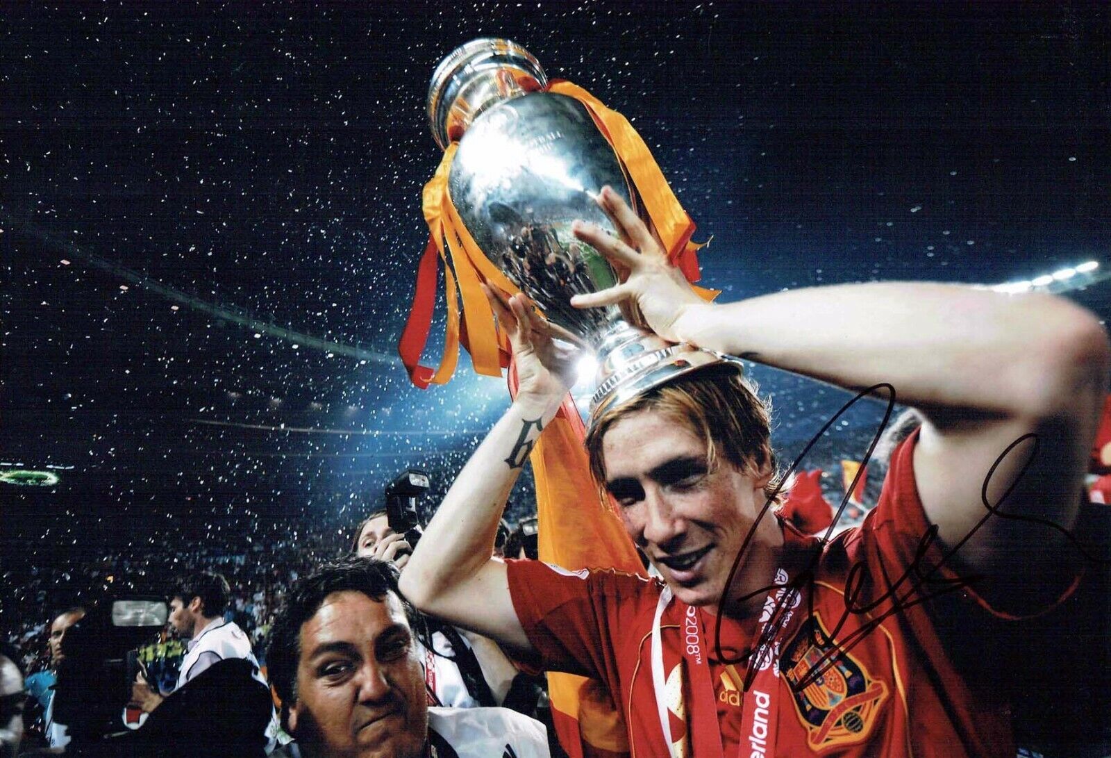 Fernando TORRES Signed Autograph 12x8 Photo Poster painting 1 AFTAL COA Spain Cup Winner Spanish