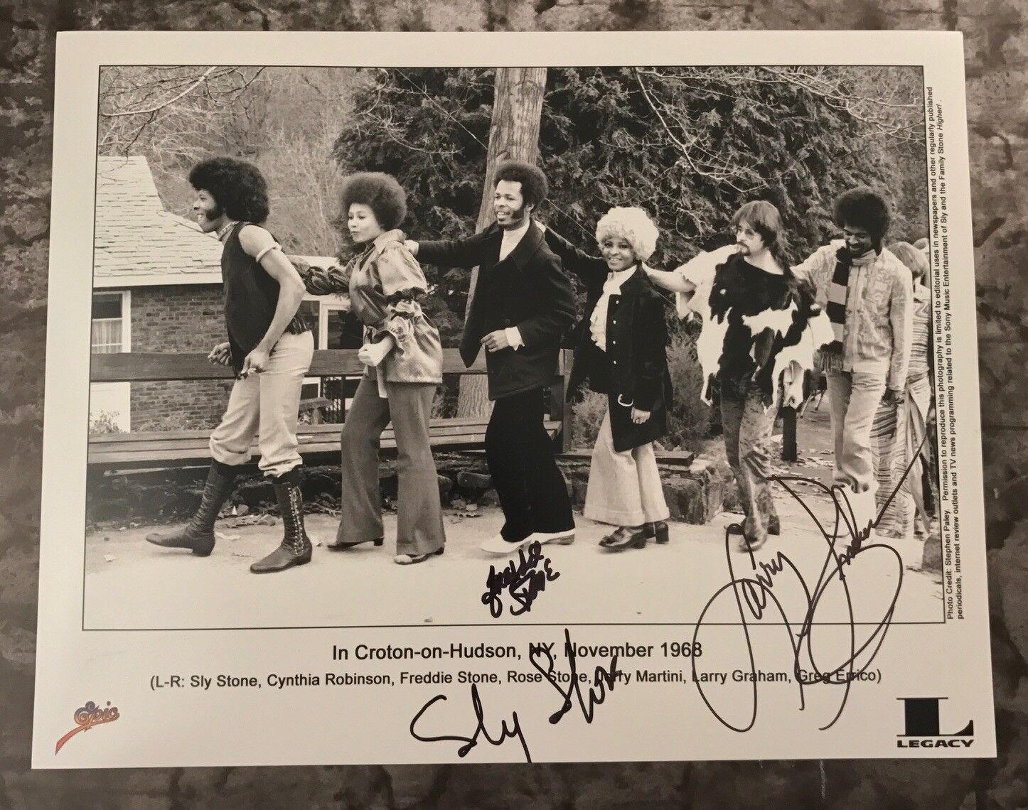 GFA Larry Freddie & Sly * SLY AND THE FAMILY STONE * Signed 11x14 Photo Poster painting S1 COA