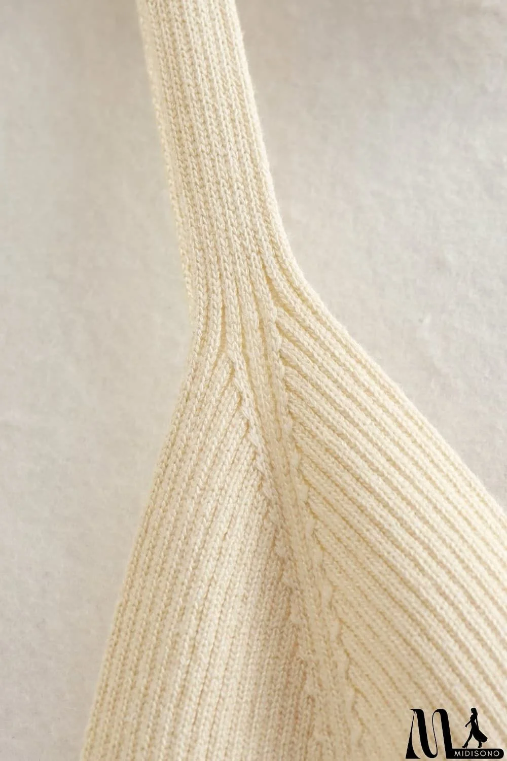 MidiSono - Ribbed V-Neck Cami and Skirt Set