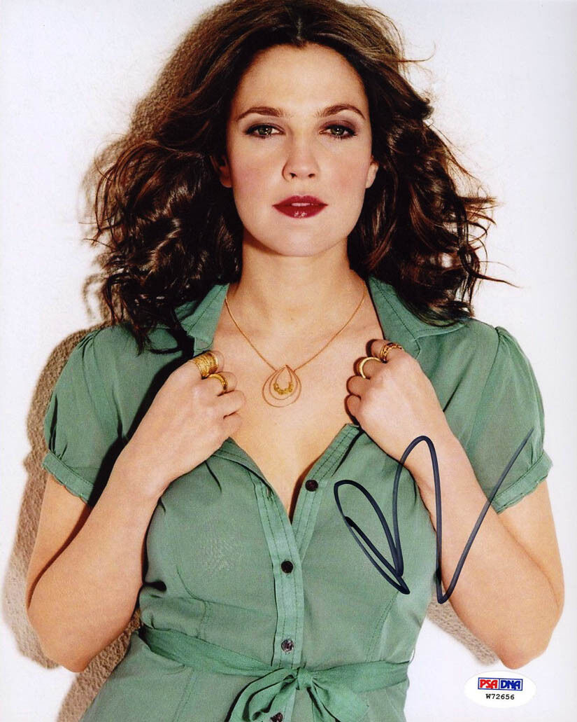 Drew Barrymore SIGNED 8x10 Photo Poster painting Charlies Angels *SEXY* PSA/DNA AUTOGRAPHED