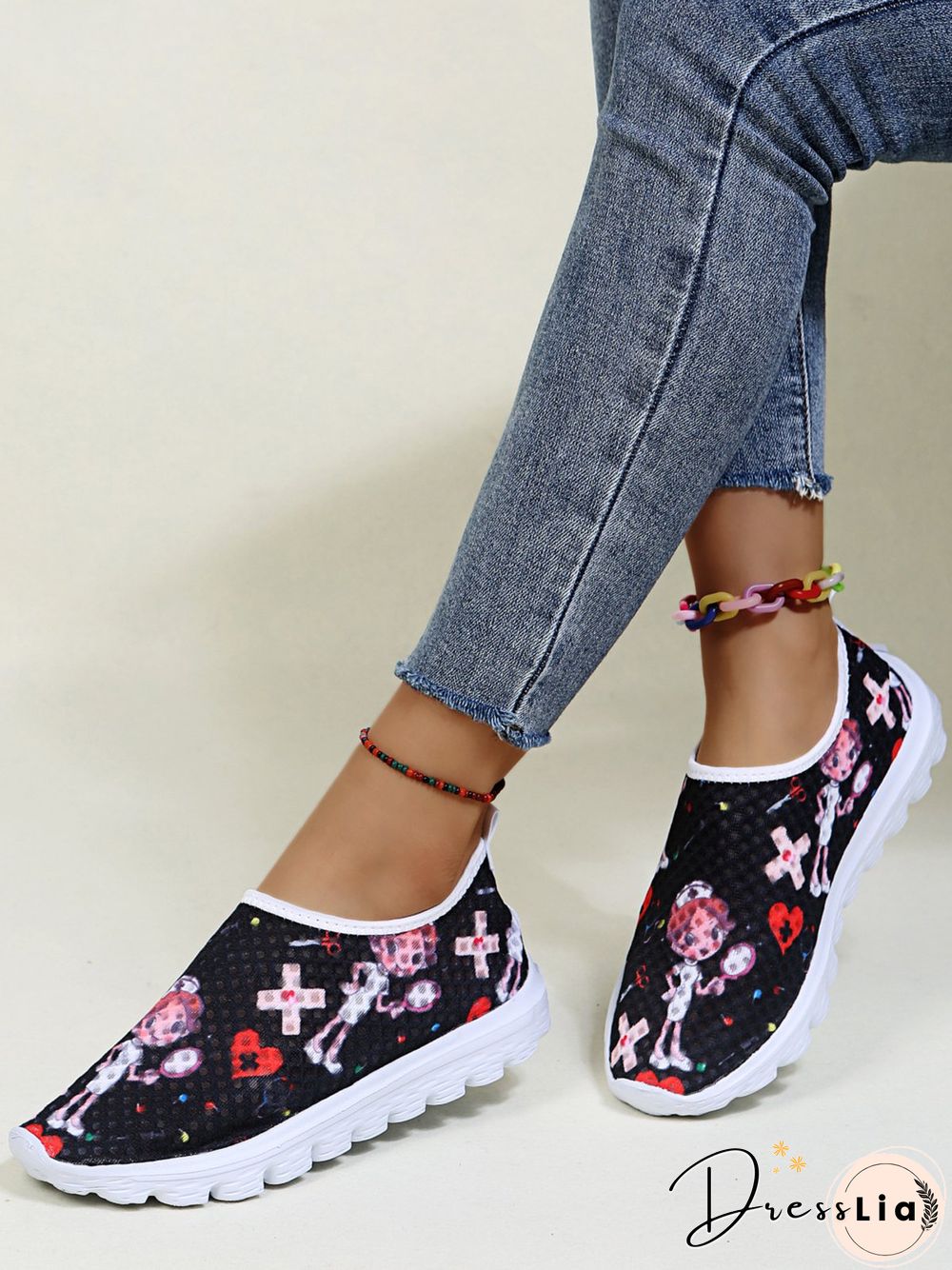 Nurse Fighting Epidemic Print Breathable Tulle Mesh Lightweight Sneakers