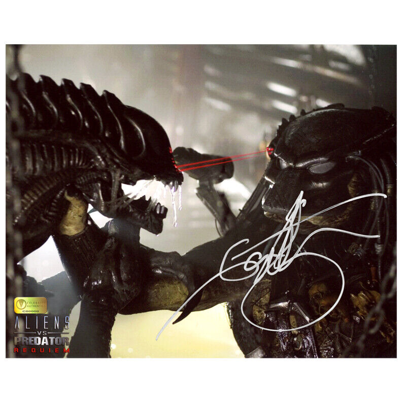 Ian Whyte Autographed AVP: Aliens vs Predator Requiem Strike 8×10 Photo Poster painting