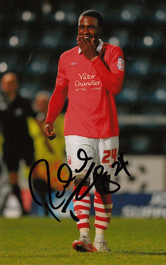 NOTTINGHAM FOREST HAND SIGNED ROBBIE FINDLEY 6X4 Photo Poster painting.