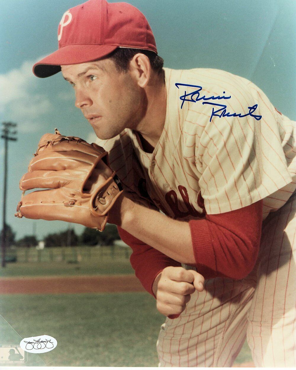 Robin Roberts Signed Autographed 8X10 Photo Poster painting Phillies Posing on Mound JSA