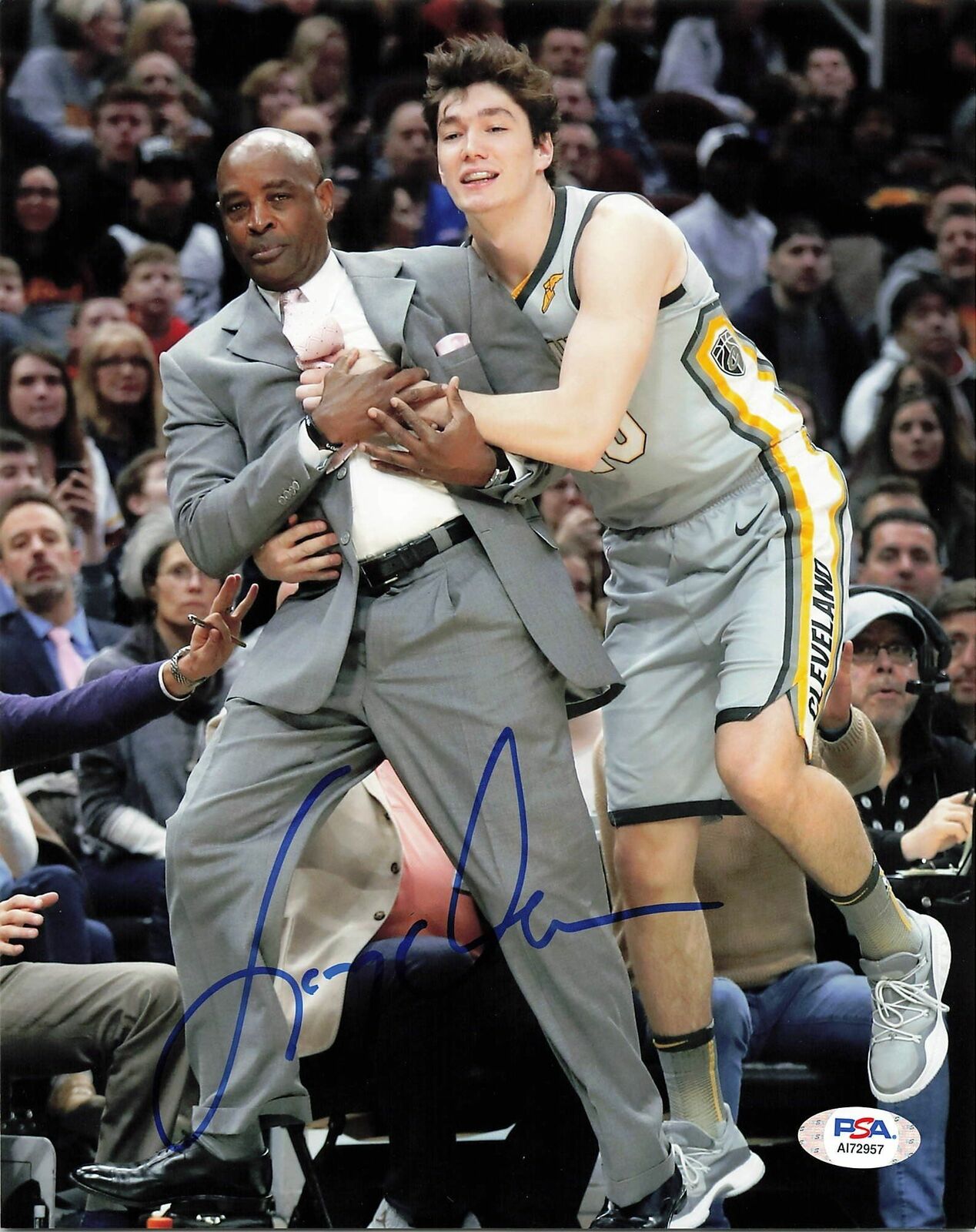 LARRY DREW Signed 8x10 Photo Poster painting PSA/DNA Los Angeles Clippers Autographed