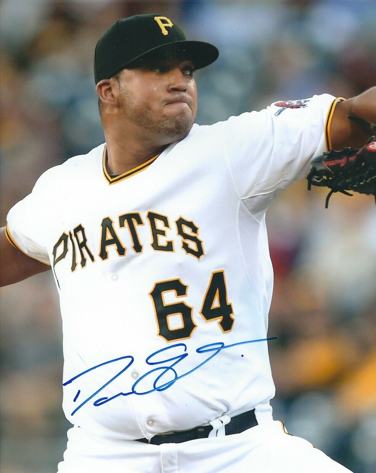 Signed 8x10 DEOLIS GUERRA Pittsburgh Pirates Autographed Photo Poster painting - COA