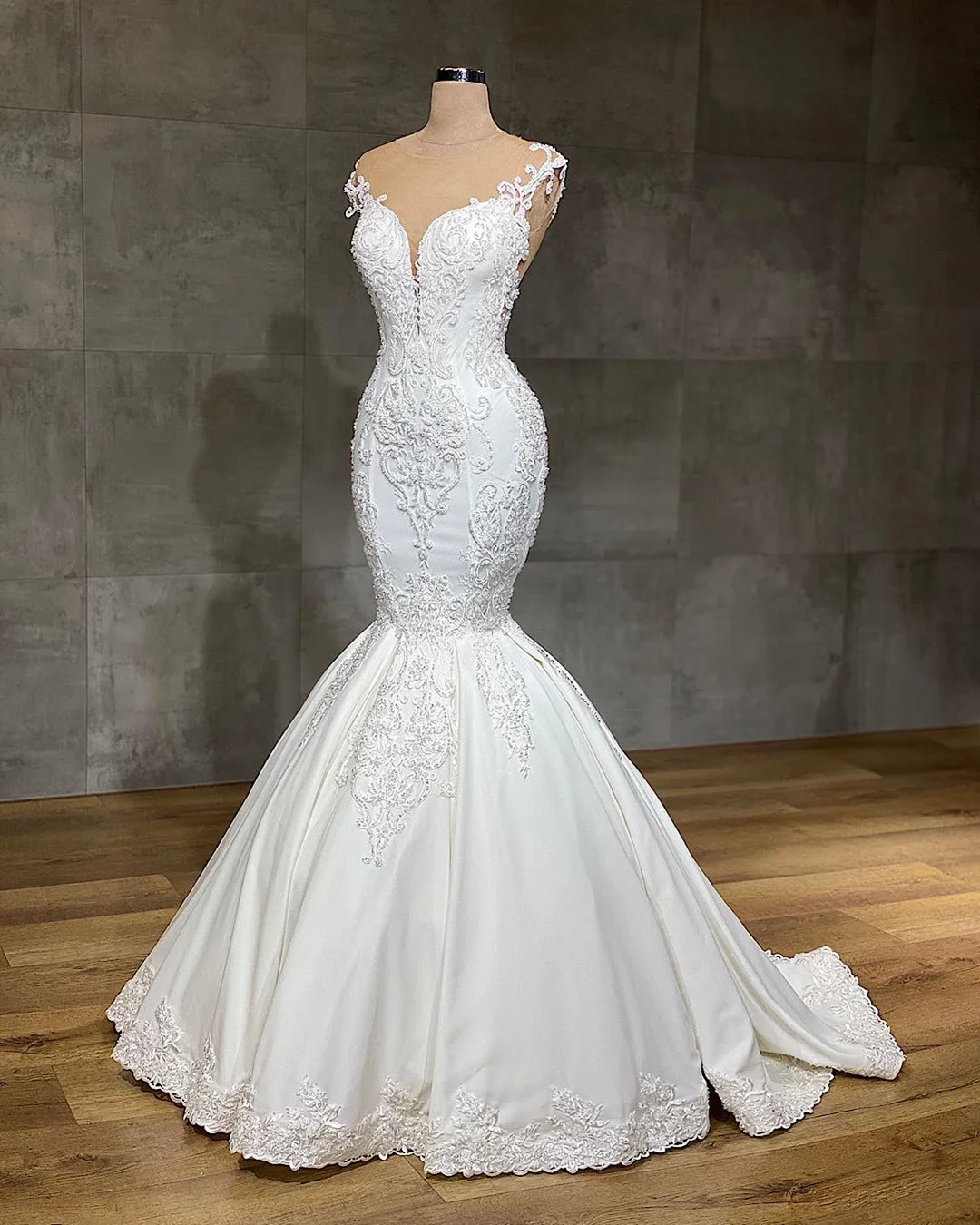 Bellasprom Modest Lace Sleeveless Mermaid Wedding Dress With Appliques V-Neck