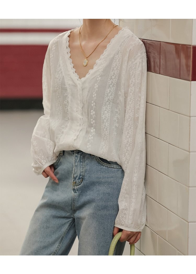 Embroidery Lace White Women Blouse Summer Tops Femme Casual Womens Blouse Shirt Long Sleeve Linen Cotton Girls Plus Size Blusas