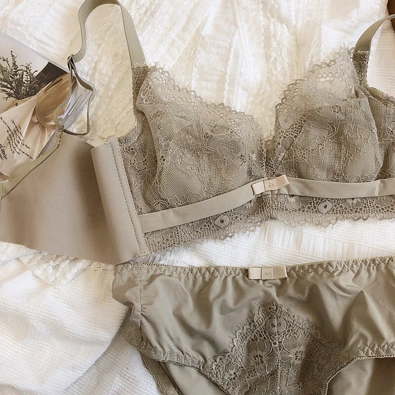 Sexy ultra-thin rabbit ears adjustable bra set big breasts plus size seamlesslingerie gather underwear crystal cup bralette