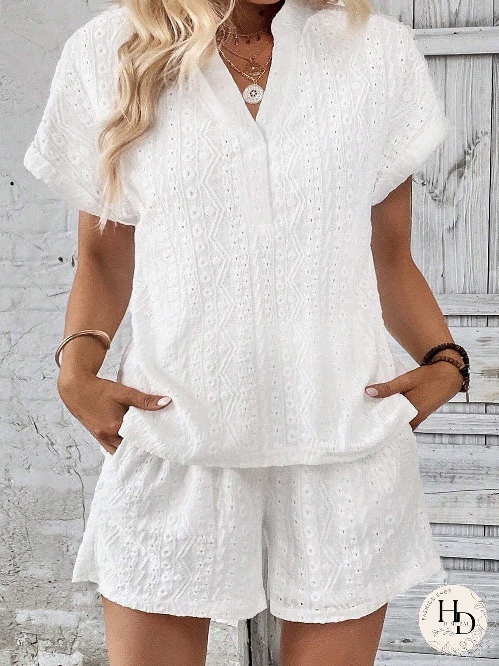 Delicate Eyelet White Shorts Ensemble