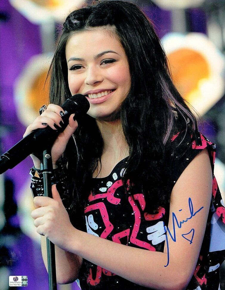 Miranda Cosgrove Signed Autographed 11X14 Photo Poster painting iCarly Cute Singing GV769763